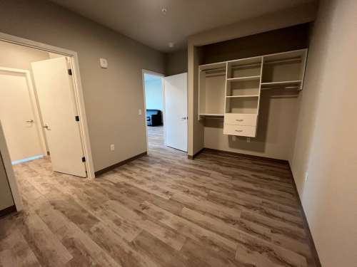 S Bed Clover Commons 146