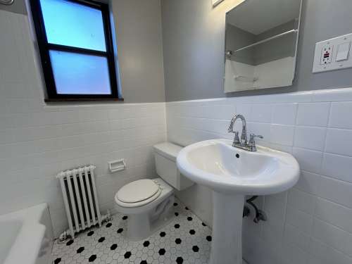 S Bed Royal Garden Apartments 49