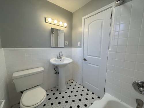 S Bed Royal Garden Apartments 46