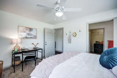 S Bed Redpoint San Marcos 19