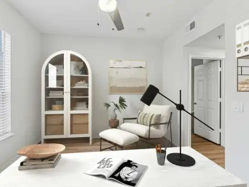 S Bed Lantower Round Rock 25