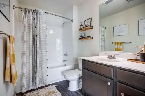 S Bed Redpoint San Marcos 22