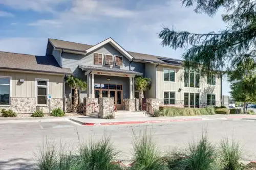 S Bed Redpoint San Marcos 15