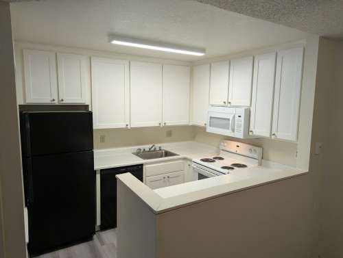 S Bed Eastlake Apartments 45