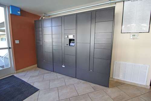 S Bed University Court 212