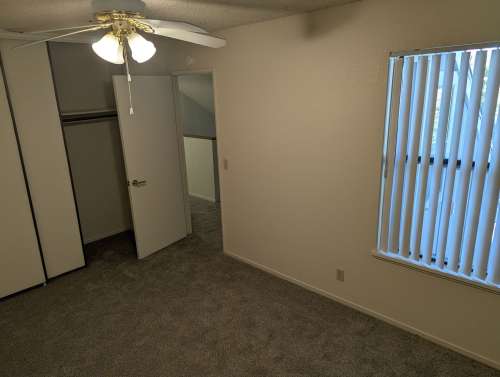 S Bed Eastlake Apartments 77