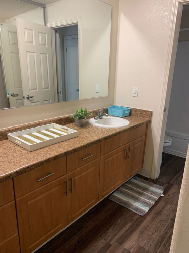 S Bed University Court 280