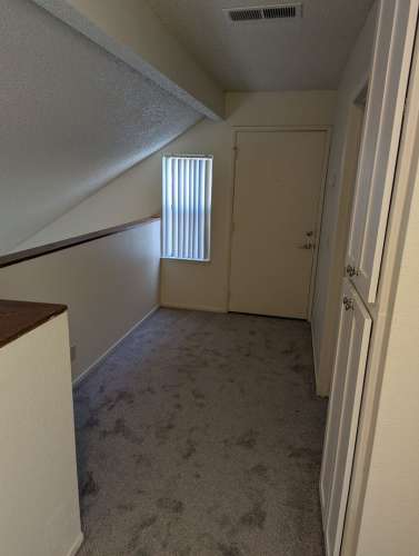 S Bed Eastlake Apartments 72