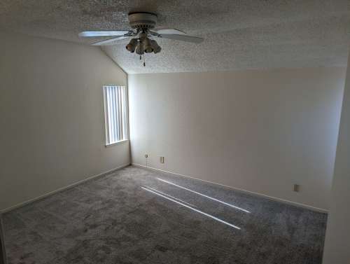 S Bed Eastlake Apartments 60