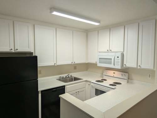 S Bed Eastlake Apartments 43