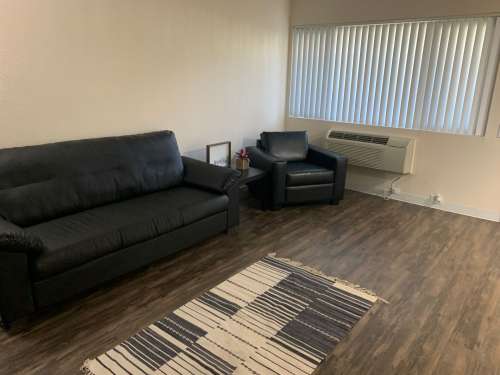 S Bed University Court 386