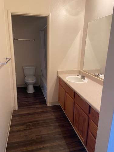 S Bed University Court 288