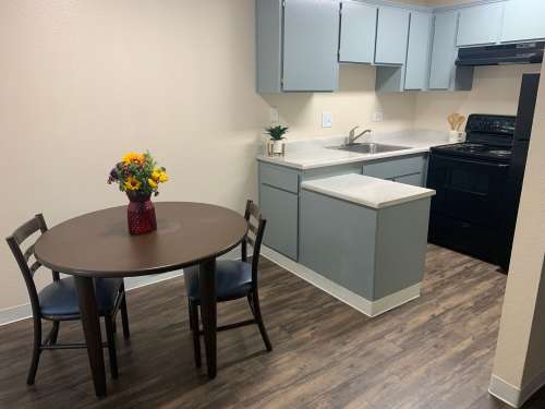 S Bed University Court 388