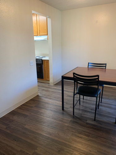 S Bed University Court 320