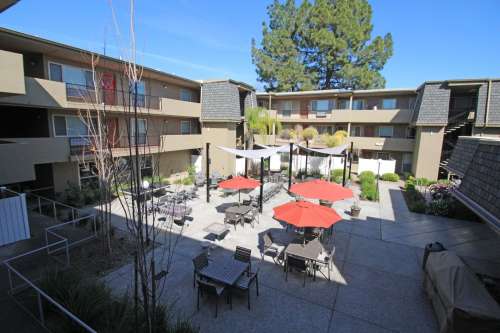 S Bed University Court 234