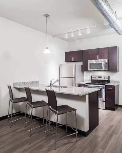 S Bed District Flats Columbia 55