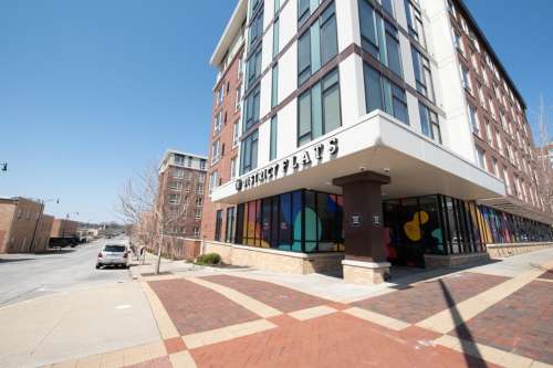 S Bed District Flats Columbia 51