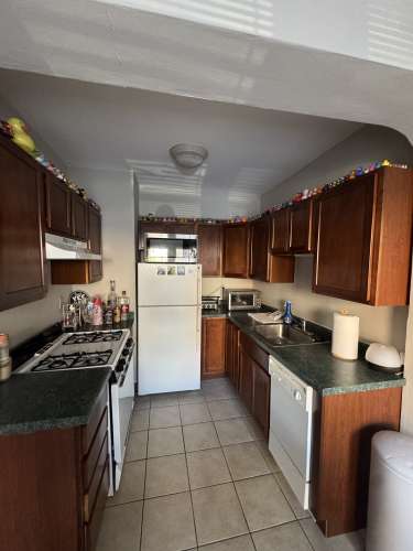 S Bed Spacious Apartments - Student Housing - Available June 1st 2 7