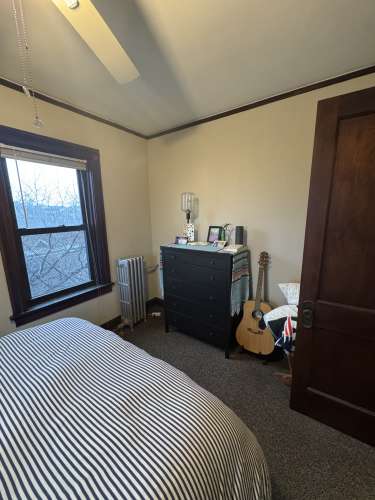 S Bed Spacious Apartments - Student Housing - Available June 1st 2 12