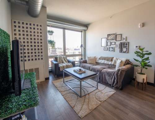 S Bed District Flats Columbia 57