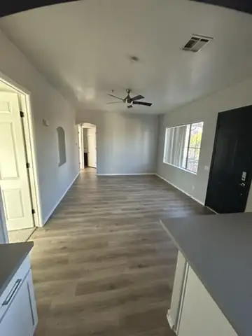 S Bed 1415 S Stanley Pl 10