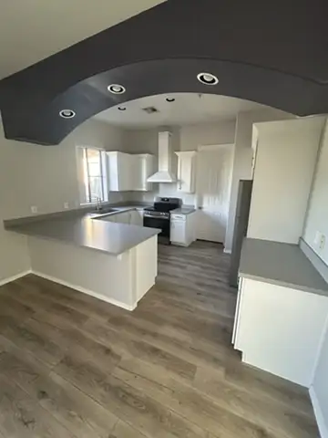 S Bed 1415 S Stanley Pl 12