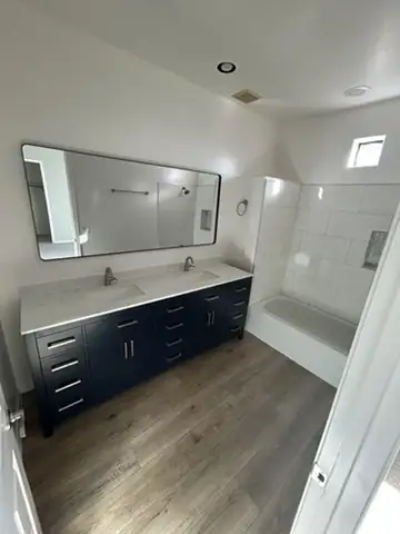 S Bed 1415 S Stanley Pl 13