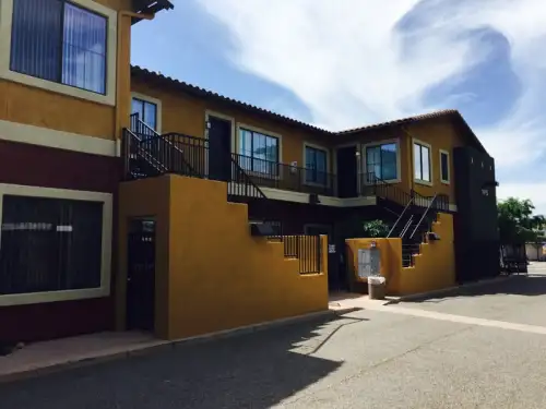 S Bed 1415 S Stanley Pl 19