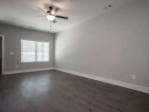 2025-12/UGA-Apartment-Building-16854882.webp