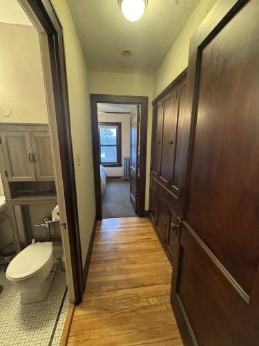 S Bed Spacious Apartments - Student Housing - Available June 1st 2 9