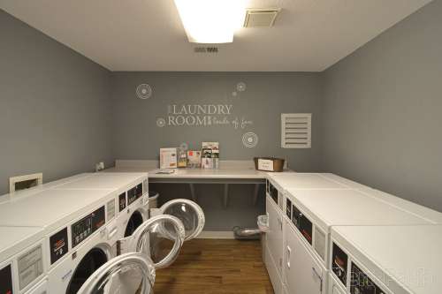 S Bed Eastlake Apartments 61