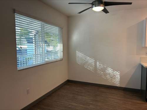 S Bed Uptown Fullerton 85