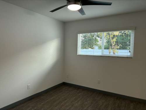 S Bed Uptown Fullerton 92