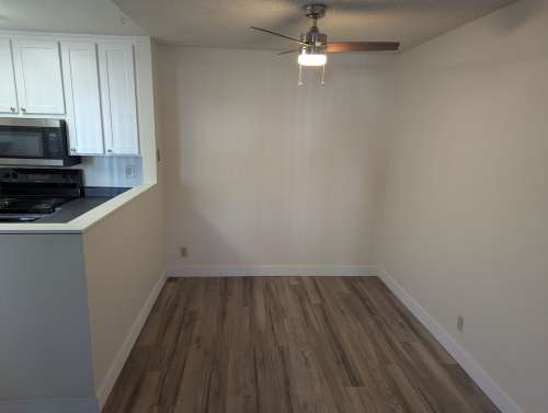 S Bed Eastlake Apartments 72