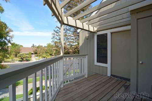 S Bed Eastlake Apartments 51