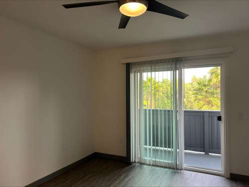 S Bed Uptown Fullerton 79