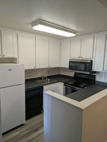 S Bed Eastlake Apartments 68