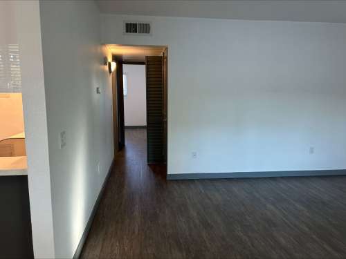 S Bed Uptown Fullerton 87