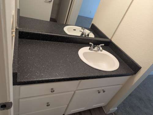 S Bed Eastlake Apartments 81