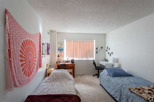 S Bed Viking Apartments LLC 27
