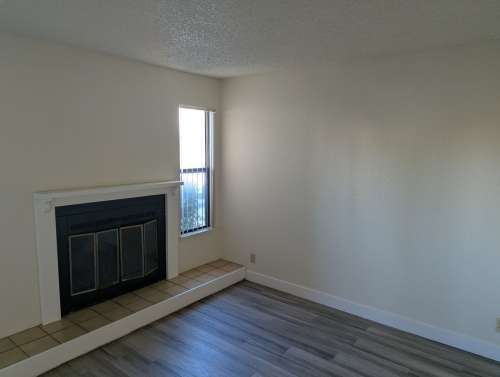 S Bed Eastlake Apartments 74