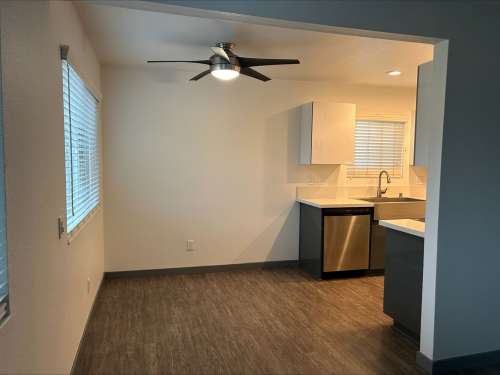 S Bed Uptown Fullerton 90