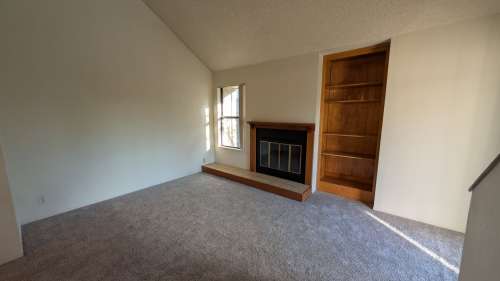 S Bed Eastlake Apartments 44