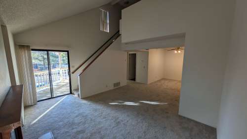 S Bed Eastlake Apartments 45