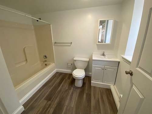 S Bed University City Associates 6