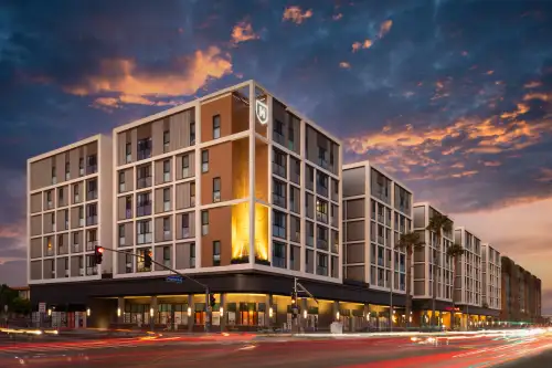 cal-state-fullerton-Apartment-Building-16885812