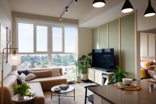 cal-state-fullerton-Apartment-Building-16885828