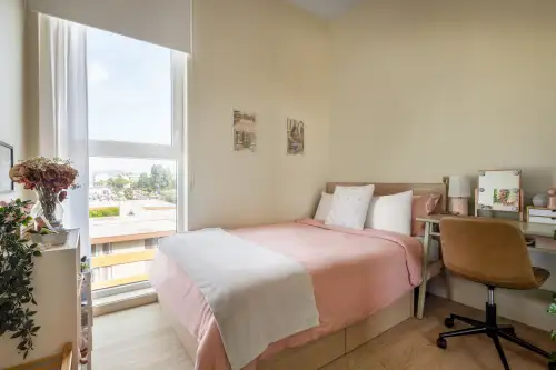 cal-state-fullerton-Apartment-Building-16885831