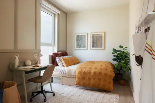 cal-state-fullerton-Apartment-Building-16885832