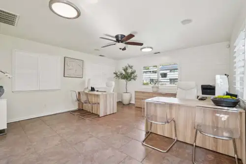 S Bed Aggie Square 2